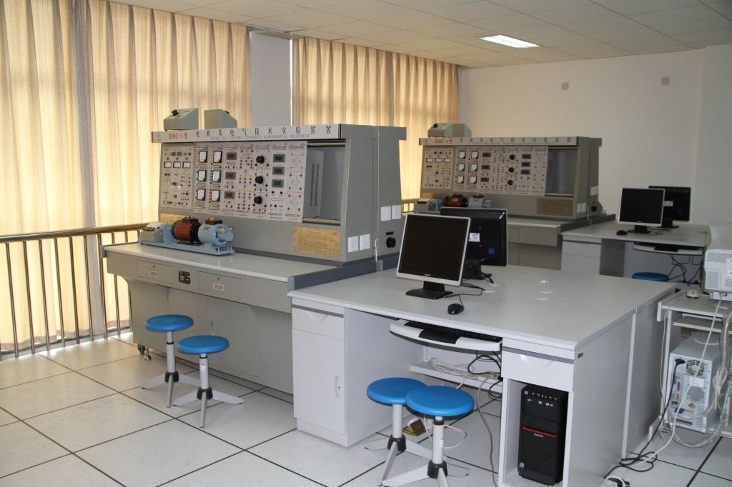 走進(jìn)工廠(chǎng)